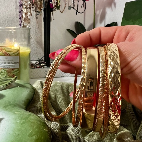 GOLD BANGLES💛 - Picture 2 of 5